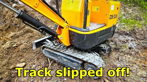 mini excavator track came off